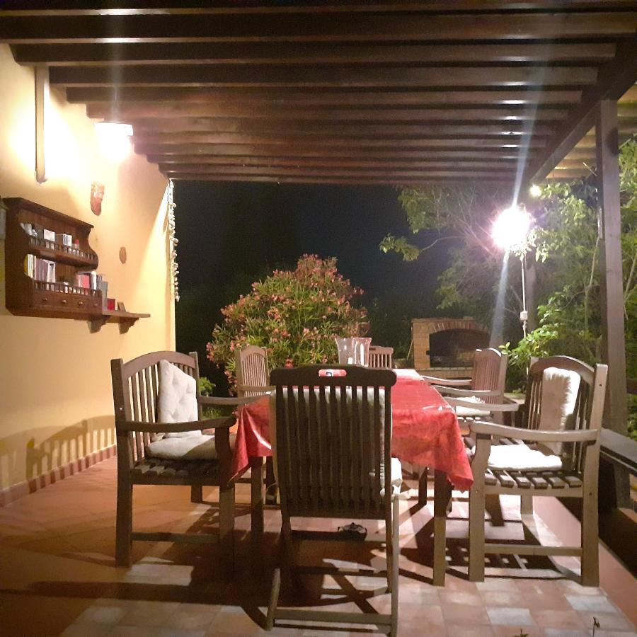 Agriturismo La Pineta Fucecchio Exterior photo
