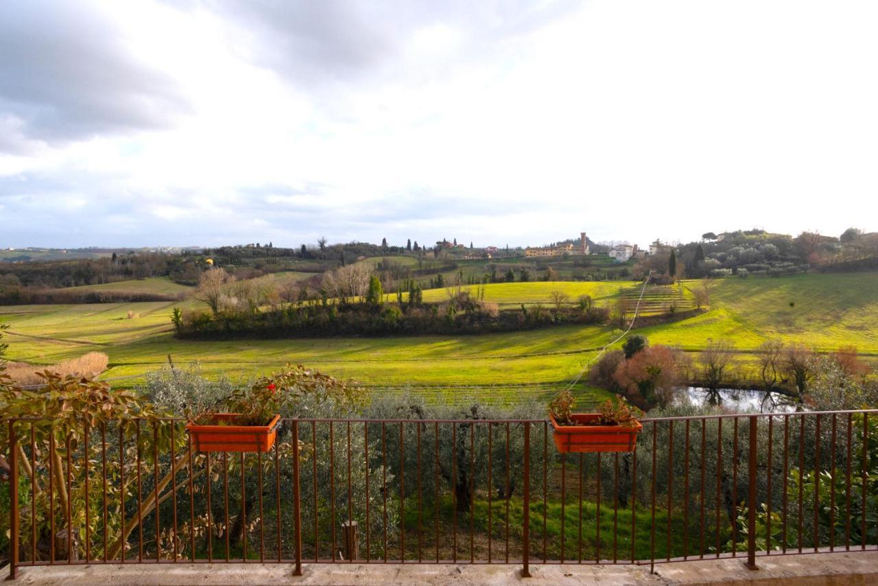 Agriturismo La Pineta Fucecchio Exterior photo